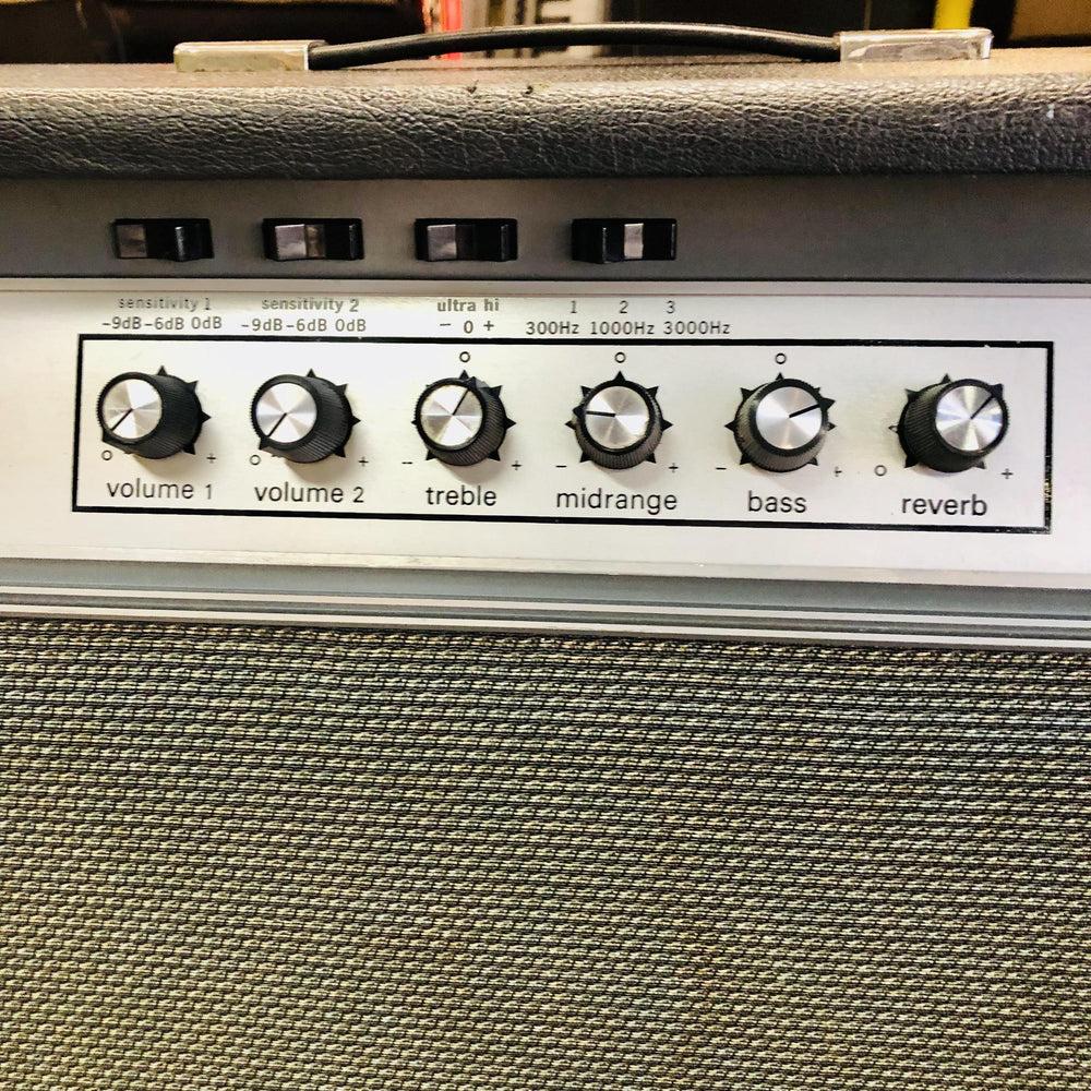 Vintage 1970s Ampeg VT-22 100-Watt 2x12" Guitar Combo Amp Refurbished