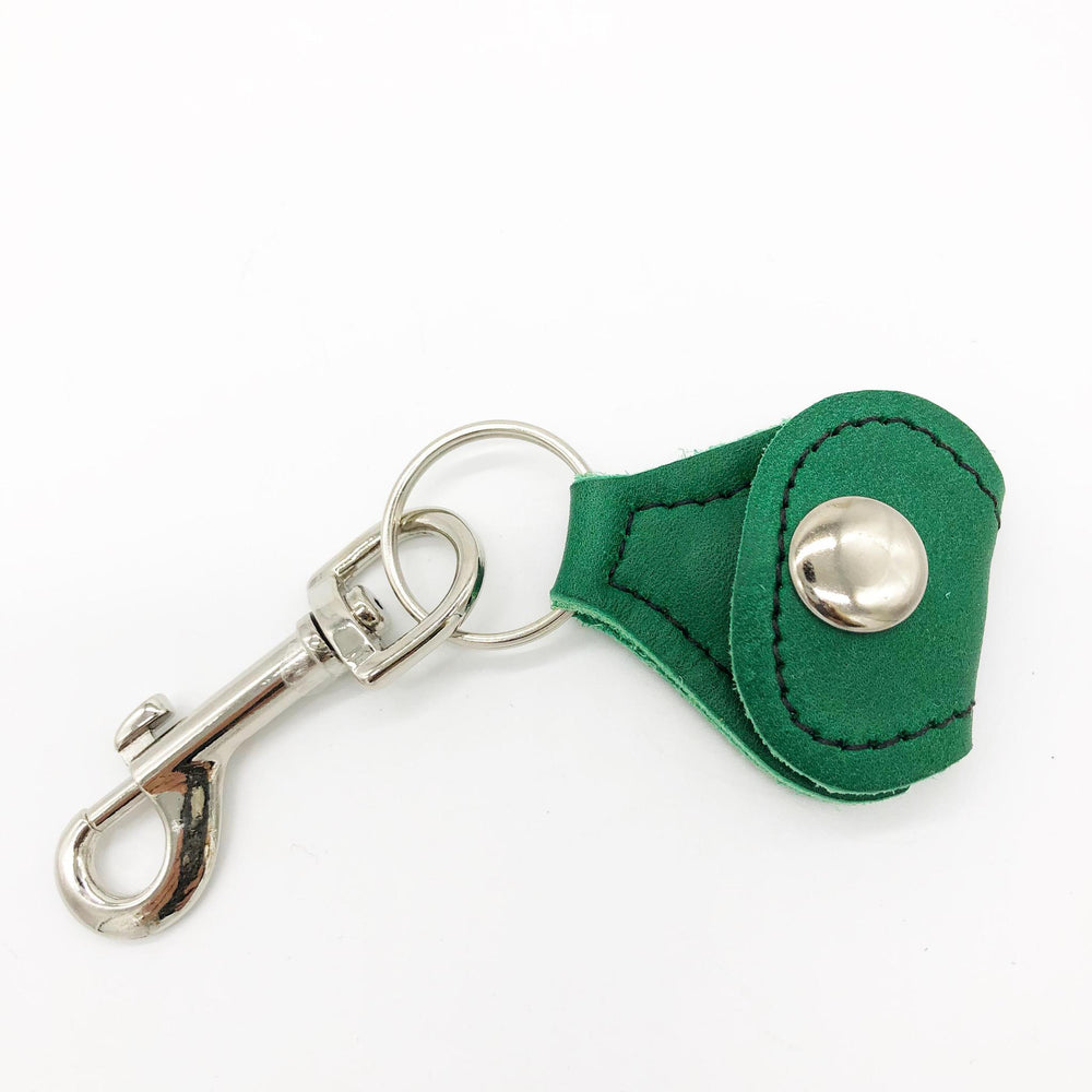 Rustic Guitar Pick Holder Key Chain Leather Green - British Audio